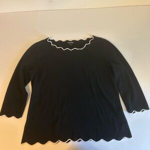 Roz & Ali Black knit sweater with White Scallop Trim